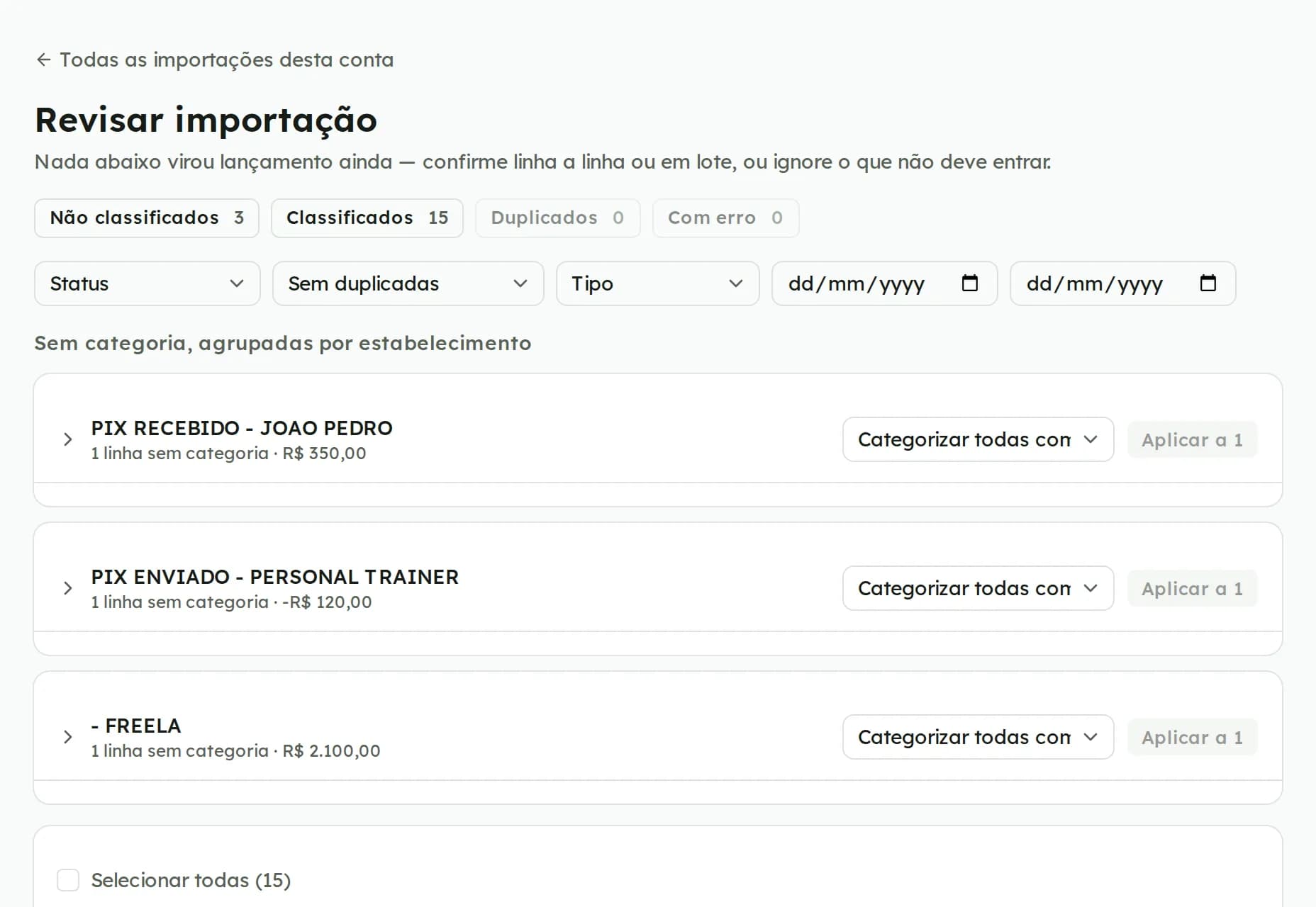 Revisão de um extrato importado com linhas categorizadas por regra e botões de confirmar ou ignorar